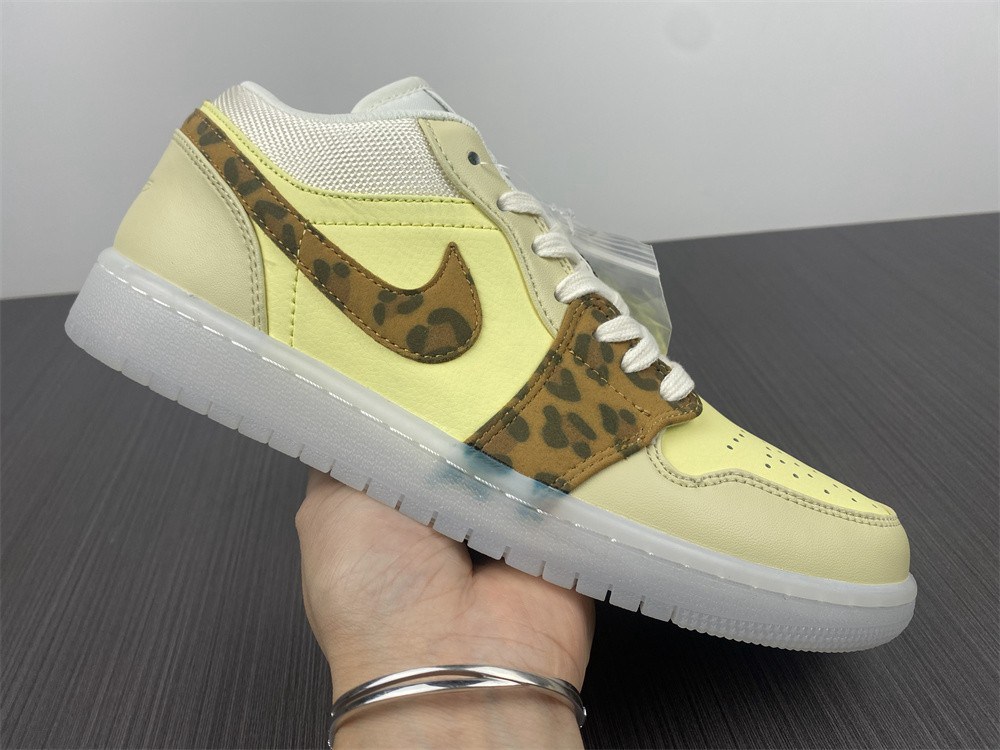 AIR JORDAN 1 LOW 553558-034